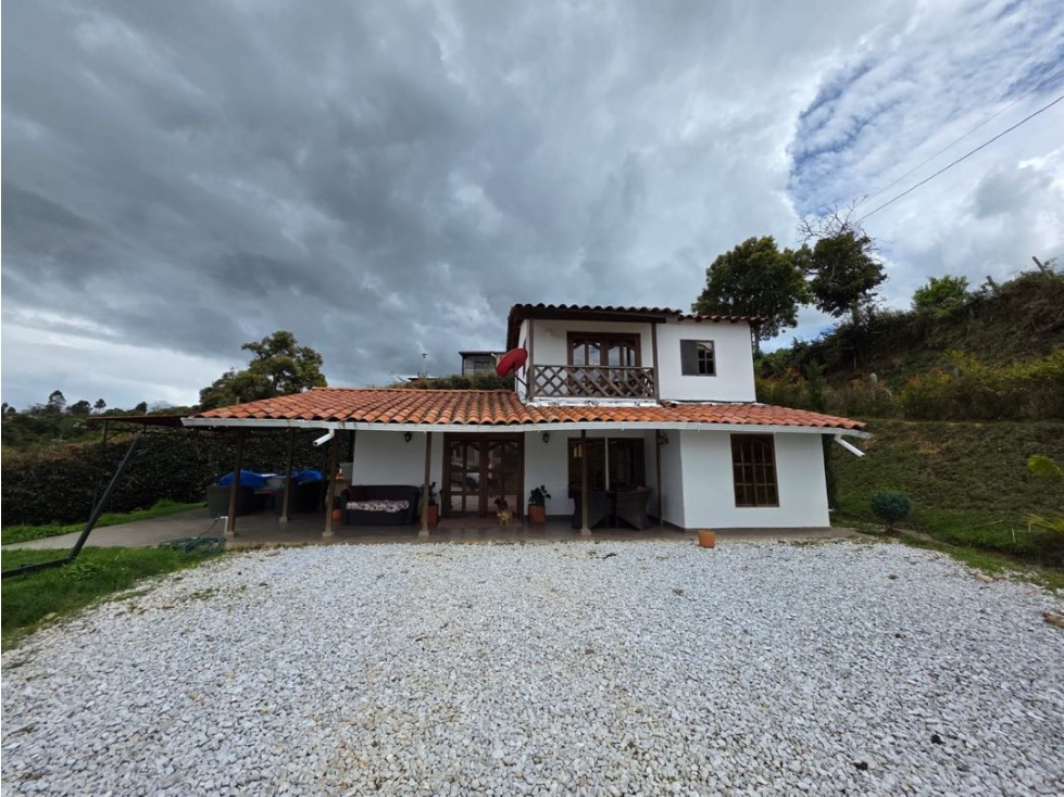 Casa finca en Marinilla sector las Garzonas el Carmen de Viboral