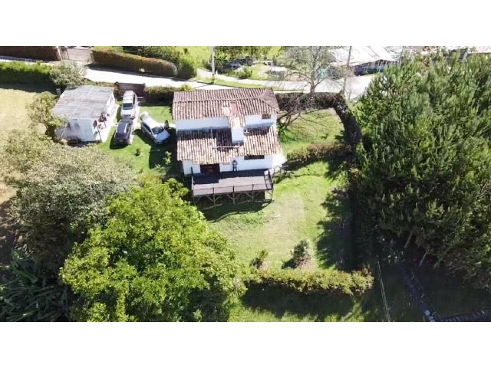 Casa finca en Rionegro zona urbana sector el rosal