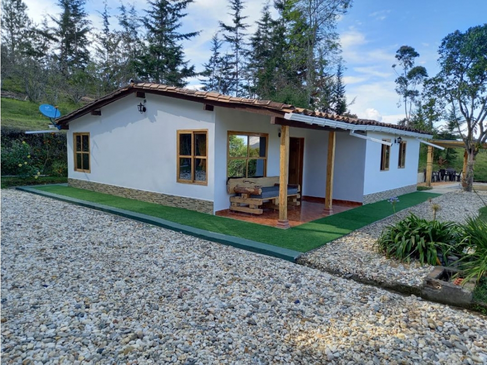 Casa finca en venta A solo 15 minutos de Guarne, vía pavimentada — foto 2