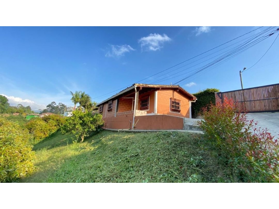 CASA FINCA EN VENTA EN EL CARMEN CARMEN DE VÍBORAL - LINDA VÍSTA.
