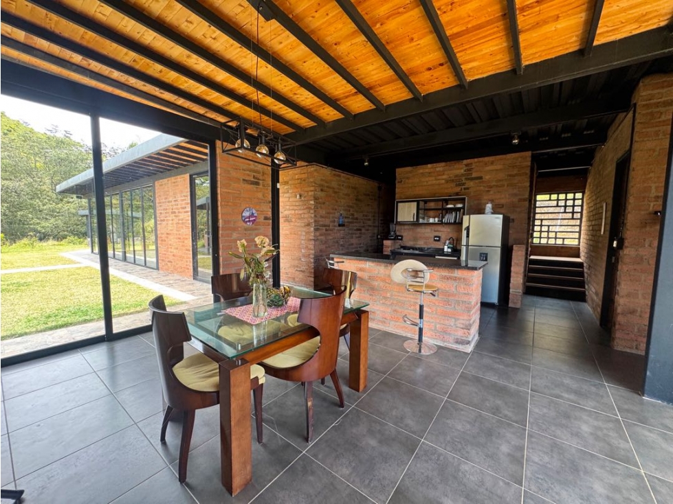 CASA FINCA EN VENTA ENTRE EL RETIRO Y LA CEJA — foto 4