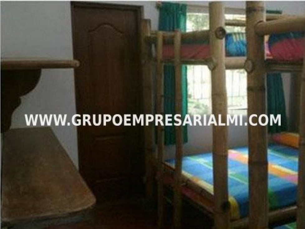CASA FINCA EN VENTA - SANTA FE DE ANTIOQUIA, LOS ALMENDROS COD: 27844 - 5