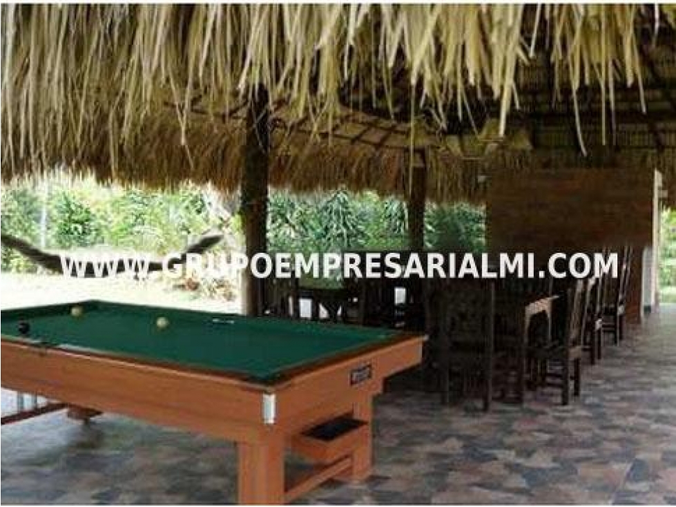 CASA FINCA EN VENTA - SANTA FE DE ANTIOQUIA, LOS ALMENDROS COD: 27844 - 6