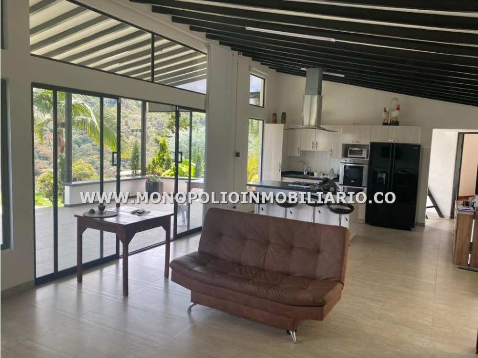 CASA FINCA EN VENTA - SECTOR NAZARETH, EL RETIRO COD: 23563 - 4