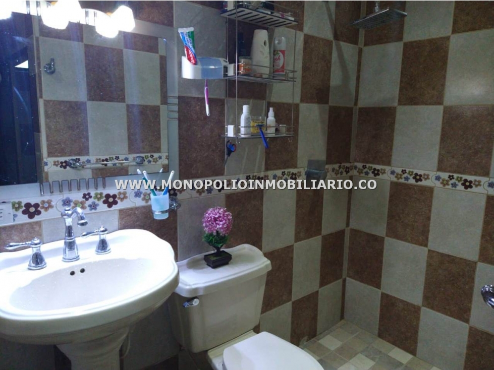 CASA FINCA EN VENTA - SECTOR PRIMAVERA, CALDAS COD: 23381 - 5
