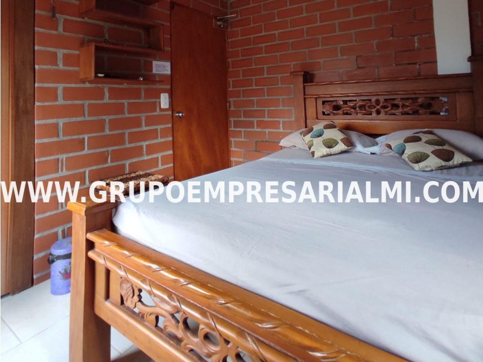 CASA FINCA EN VENTA - SECTOR SANTA FE DE ANTIOQUIA COD: 27785 - 5
