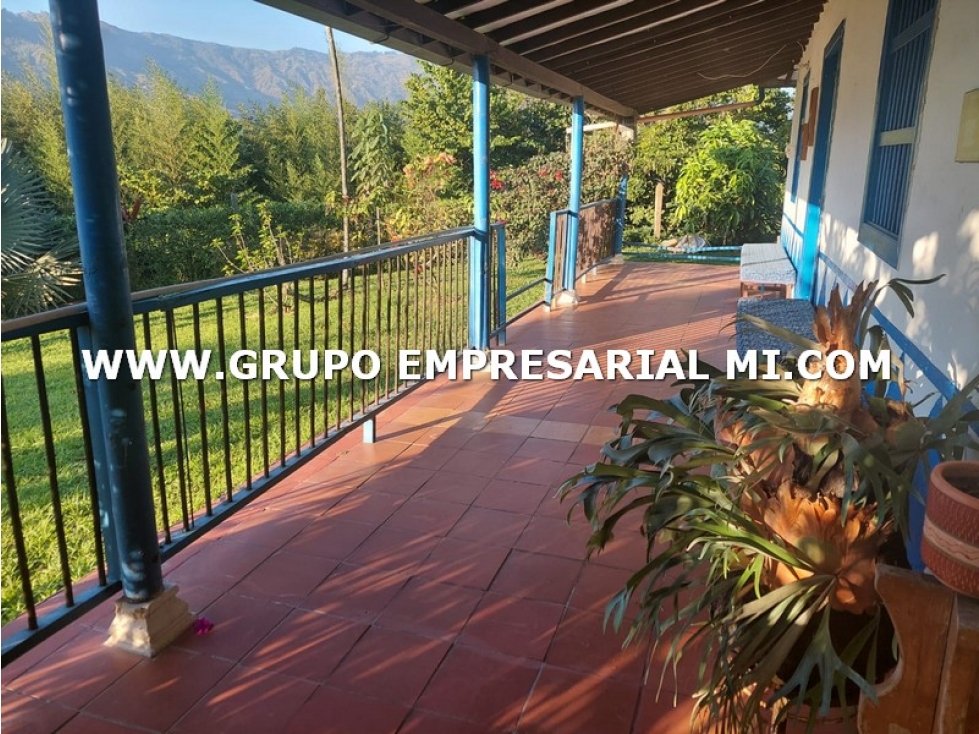 CASA FINCA EN VENTA - SECTOR SAN DIEGO, GIRARDOTA COD: 26725