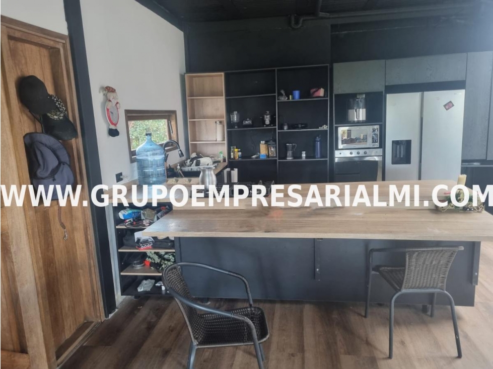 GRANDIOSA CASA FINCA EN VENTA - SECTOR SANTA ELENA COD: 28469 — foto 4