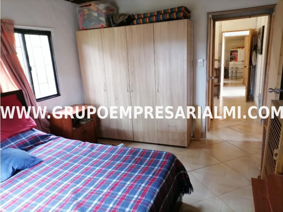 CASA FINCA EN VENTA - SECTOR YOLOMBAL, GUARNE ANTIOQUIA COD: 27336 - 4