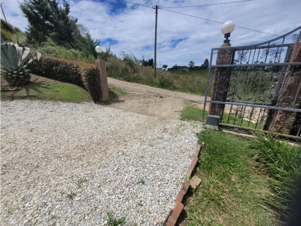 CASA FINCA INDEPENDIENTE CARMEN DE VIBORAL 4900 m2 — foto 5
