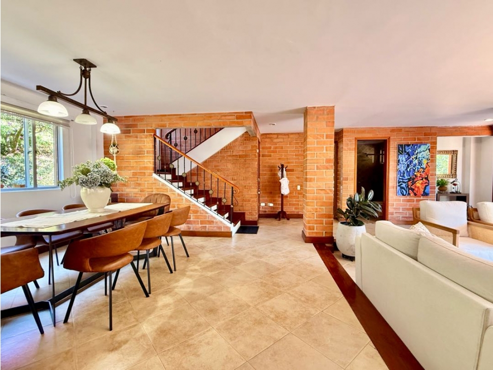 Casa finca independiente en la ciudad — foto 6