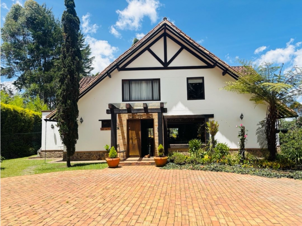 Casa finca independiente en venta en Llanogrande