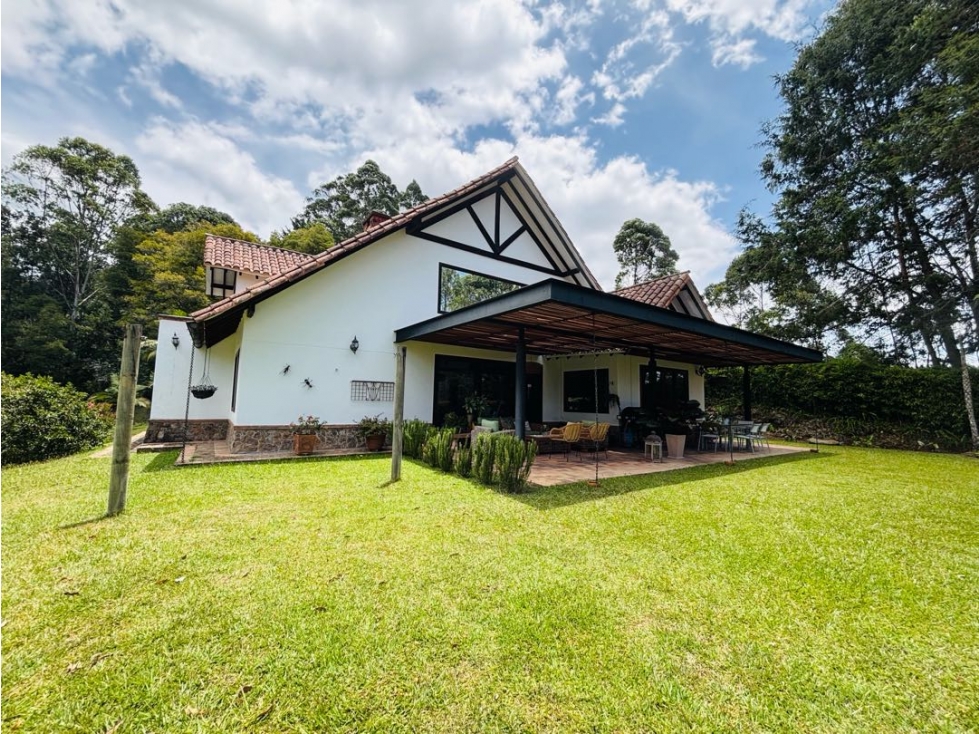 Casa finca independiente en venta en Llanogrande — foto 2