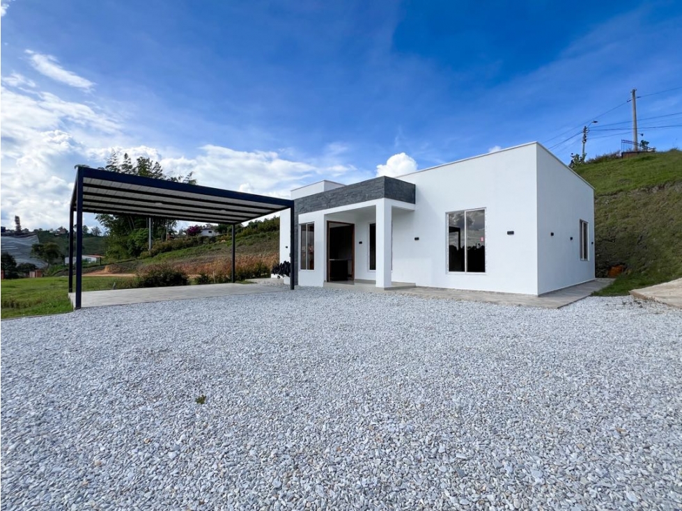 Casa Finca Nueva en Venta en Rionegro, Vereda San Luis 2.000 m²