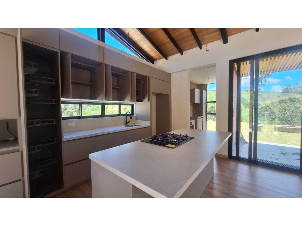 Casa finca para estrenar, en Marinilla Vereda Las Mercedes — foto 2