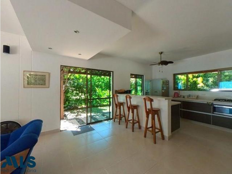 Casa Finca super bien ubicada cerca de Iglesia de ...(MLS#242920) - 4