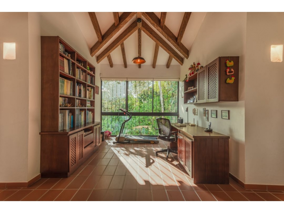 CASA FINCA UBICADA EN EL RETIRO EN LA UNIDAD MAS EXCLUSIVA DEL RETIRO — foto 2
