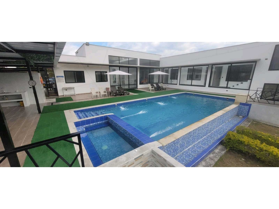 CASA FUSAGASUGA CUNDINAMARCA 500 M2 AREA CONSTRUIDA 1.804 M2 LOTE
