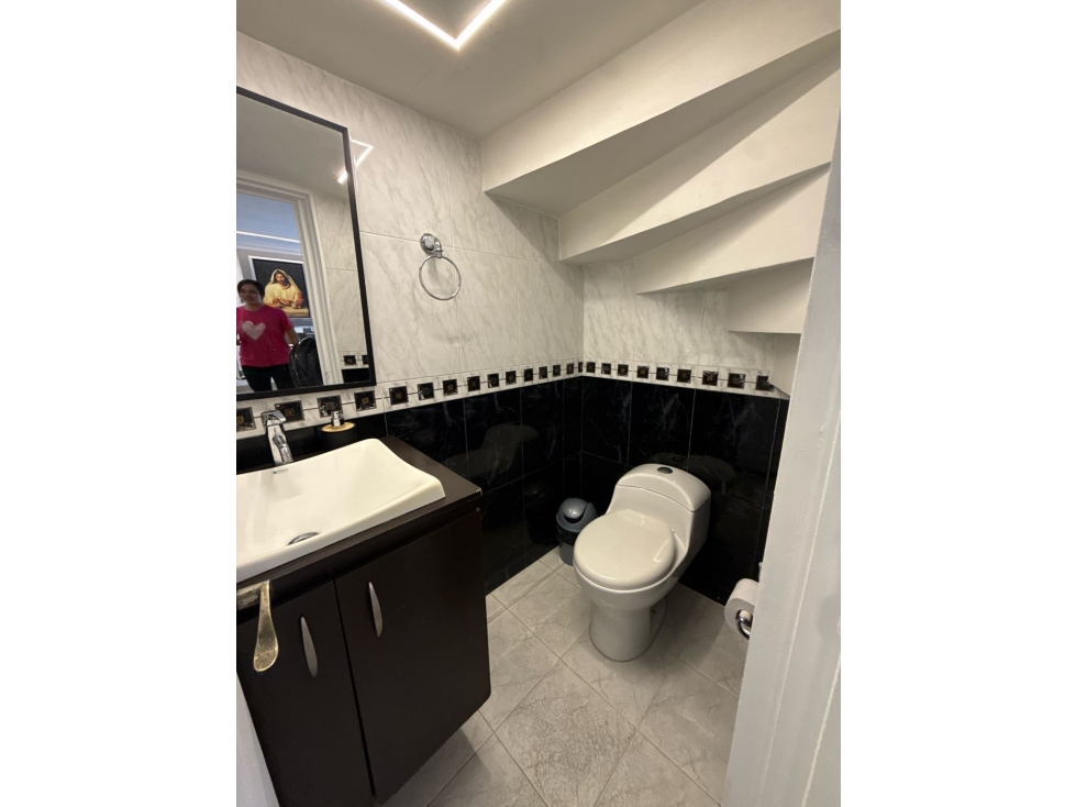 CASA GRANDE EN CARTAGO CON TRES APARTAMENTOS INDEPENDIENTES — foto 6