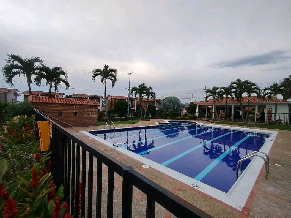 Casa Grande Urbana en La Mesa - 2