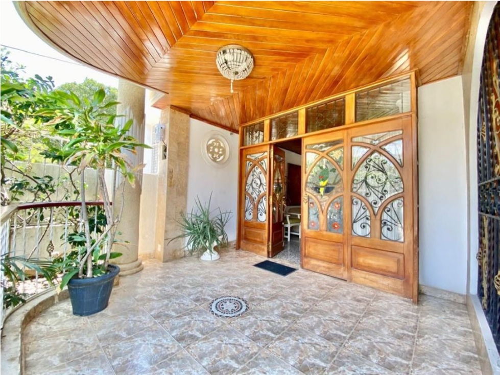 Casa hermosa y amplia en Postobon 005R