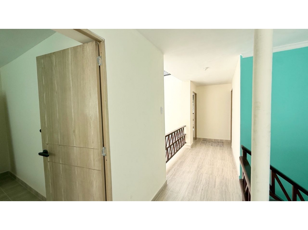 Casa con local en Venta Laureles, Medellín. ¡Ubicación ideal! — foto 5