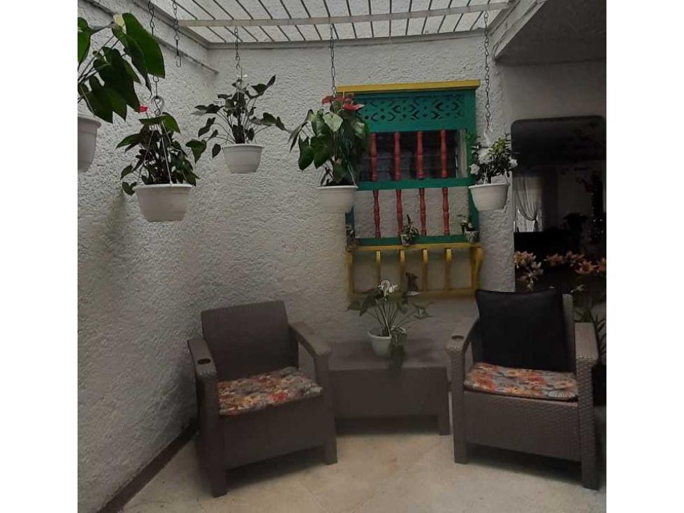 CASA IDEAL PARA LA FAMILIA EN LA CASTELLANA, ZONA RECIDENCIAL — foto 4
