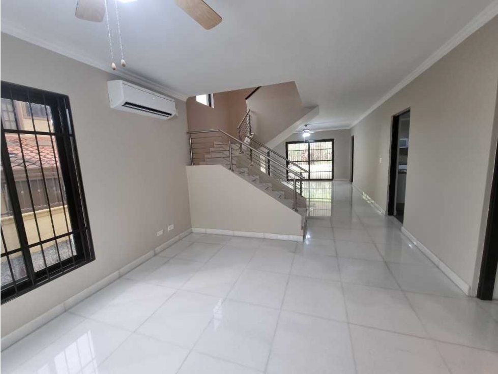 CASA IDEAL PARA SU INVERSION. RENTADA — foto 5