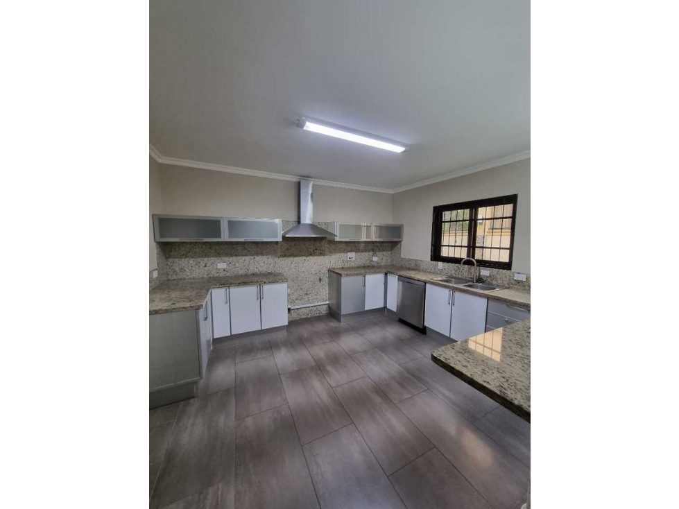 CASA IDEAL PARA SU INVERSION. RENTADA — foto 4