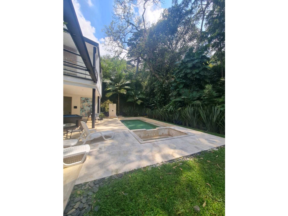 Casa independiente a la venta con piscina — foto 3