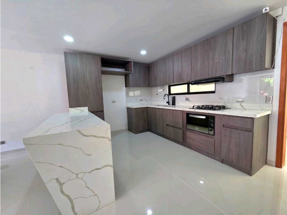 CASA UNIDAD ABIERTA EN EL RETIRO. — foto 2