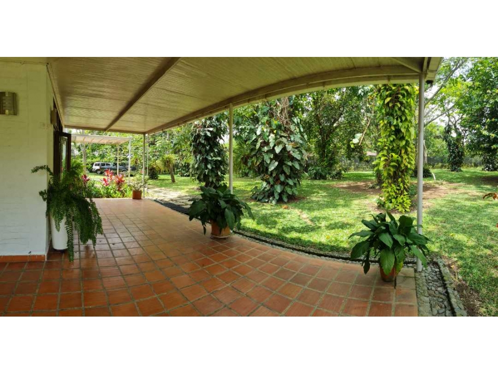 Casa independiente en Pance sur de Cali cerca al parque de Las Garzas