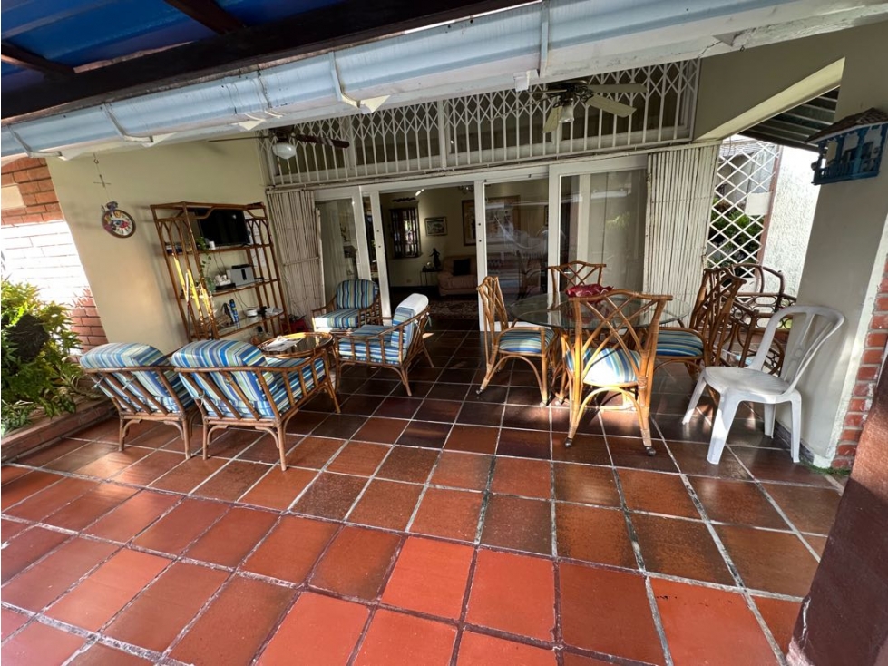 CASA INDEPENDIENTE EN RIOMAR EN VENTA CON PISCINA — foto 2