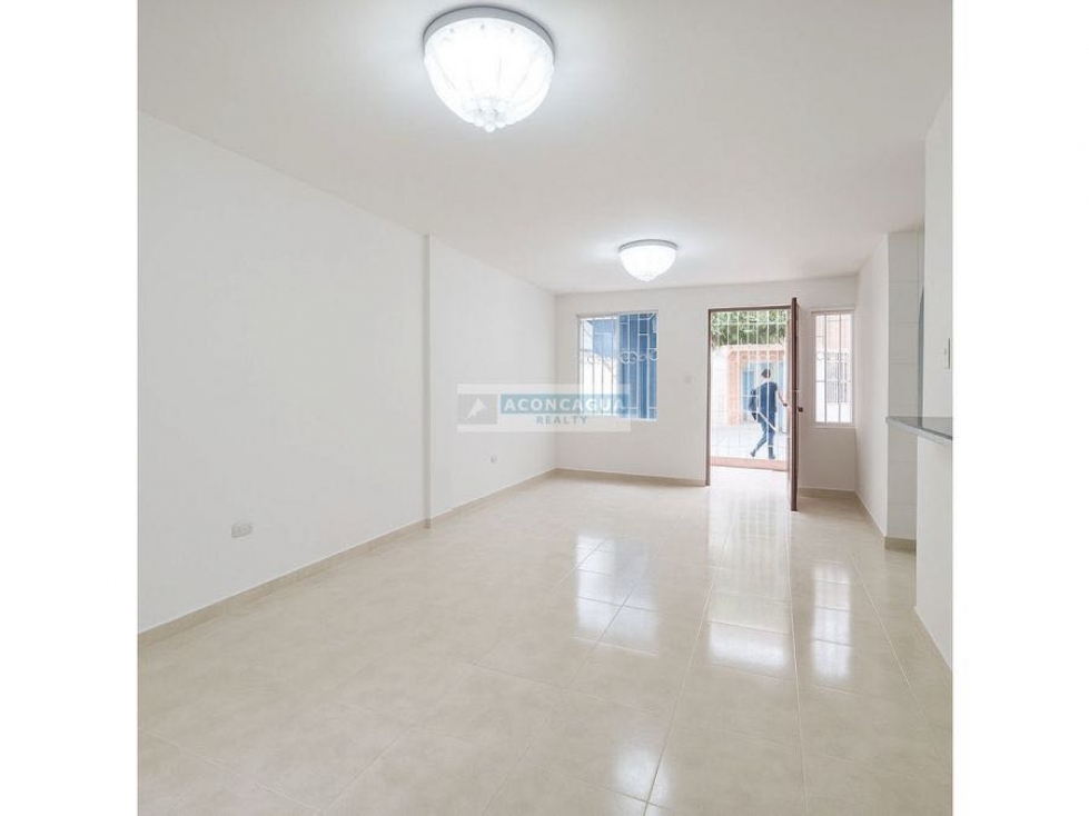 Casa independiente En Venta, Villa Carolina