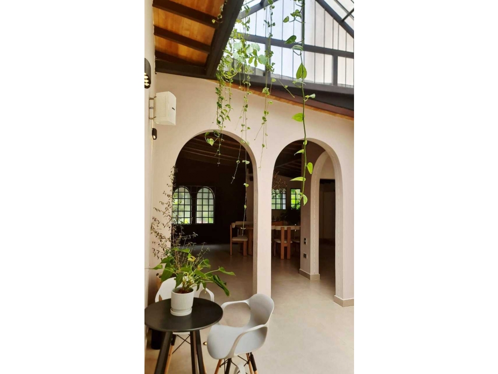CASA INDEPENDIENTE EN VENTA. LAURELES. UPB — foto 2