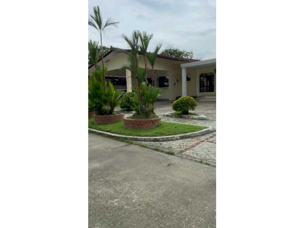 CASA LAS CUMBRES VENTA 4 RECAMARAS