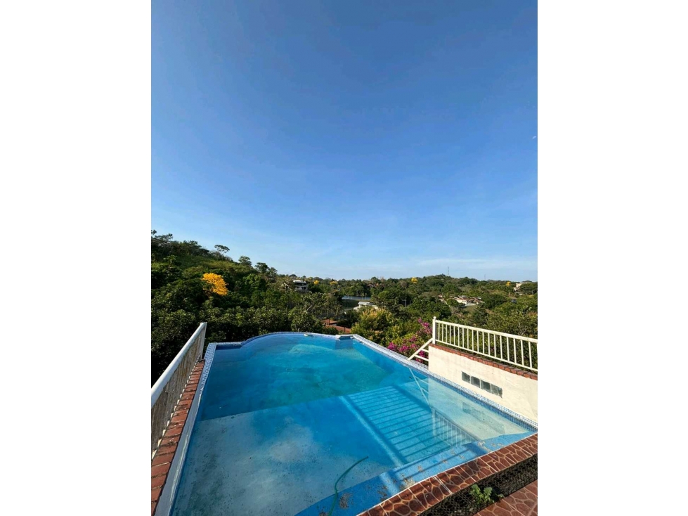 VENTA DE CASA EN LAS CUMBRES
