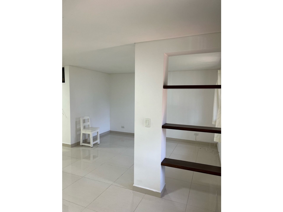 CASA EN LA CASTELLANA REMODELADA — foto 3