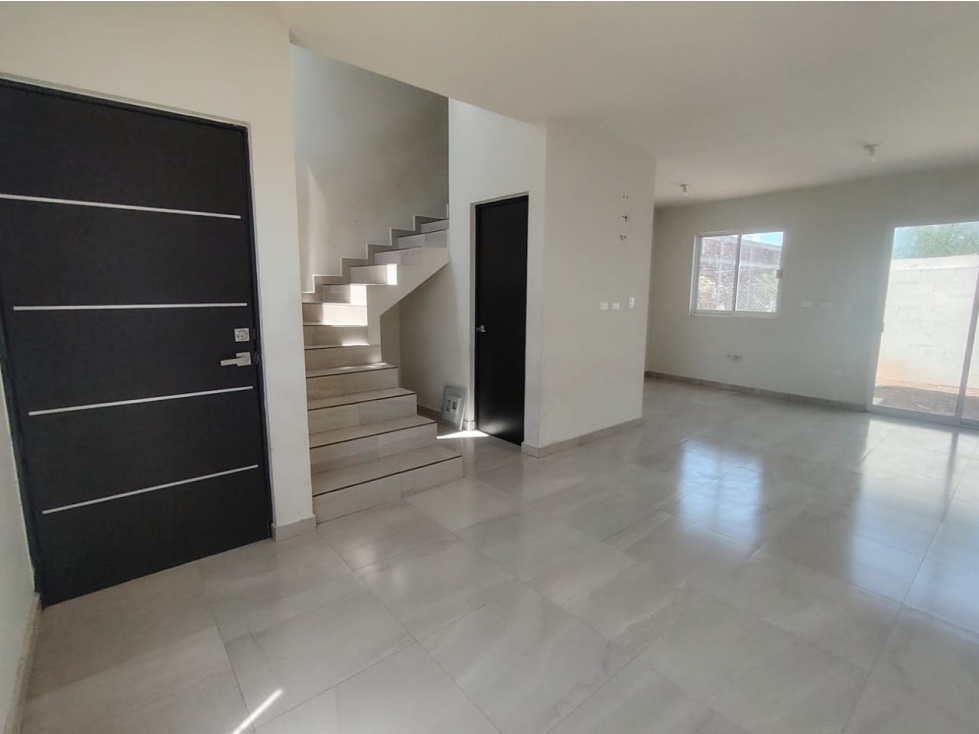 Casa lista para habitar en Centro Residencial Mallorca, Ahome - 2