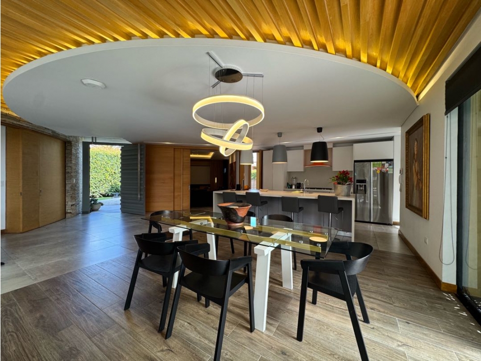 VENDEMOS CASA Unidad Cerrada Con Diseño Acogedor Sector La Amalita — foto 6