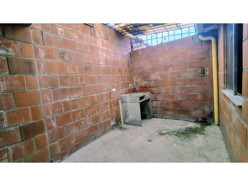 Vendo Casa 1 piso + locales comerciales en Tulipanes Bonanza jamundi — foto 4