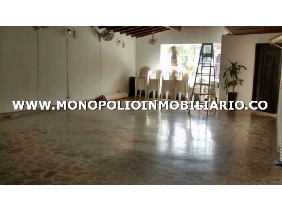 AMPLIA CASA LOCAL EN ARRIENDO - SECTOR ESTADIO COD: 4565