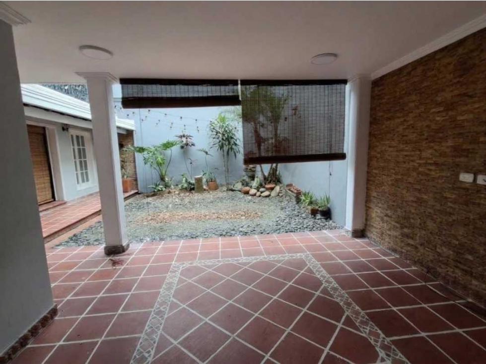 Casa Local sector Alameda, dos Niveles — foto 3