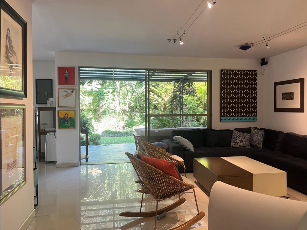 Casa Loma Los Benedictinos! Unidad muy comercial!! — foto 4