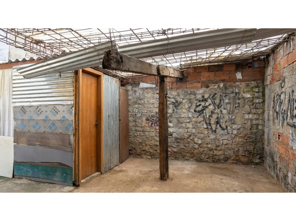 SE VENDE CASA LOTE EN CIUDAD JARDIN NORTE BOGOTA — foto 3