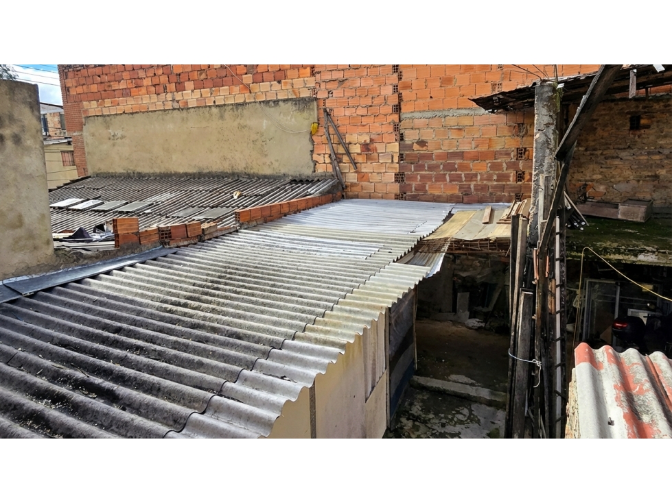SE VENDE CASA LOTE EN CIUDAD JARDIN NORTE BOGOTA — foto 6