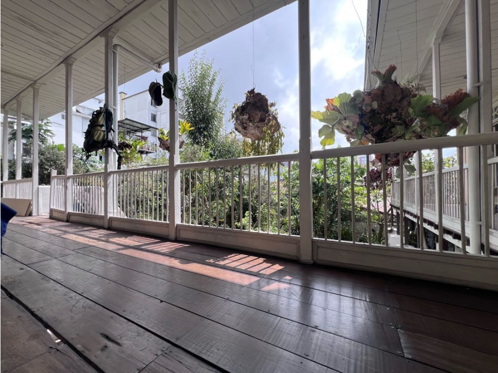 Casa Lote 7 alcobas Arboleda Versalles Manizales