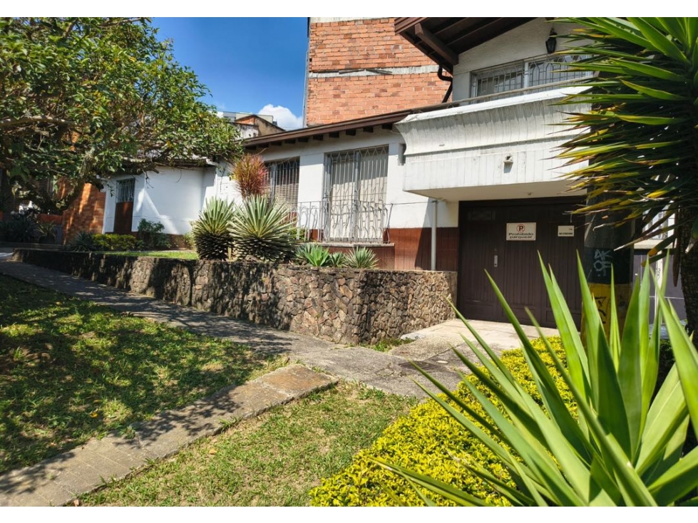 Casa lote ALTA MIXTURA en Laureles
Perfecto para proyectos para AIRBNB — foto 2