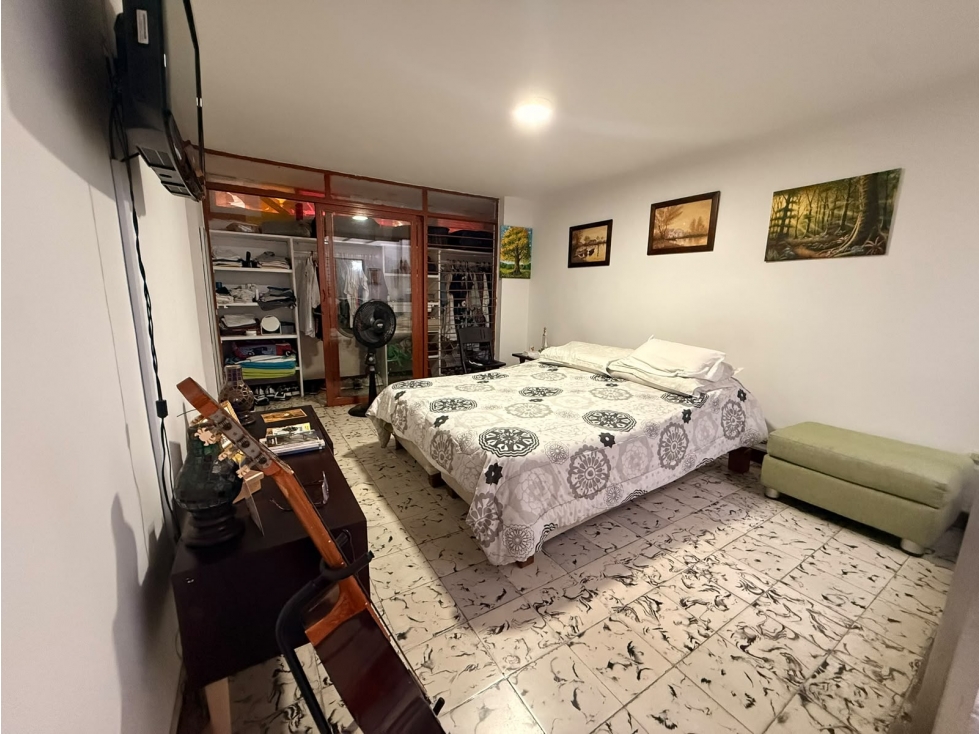 Casa Lote CALASANZ - 350m2 En 2 Apartamentos Independientes — foto 3