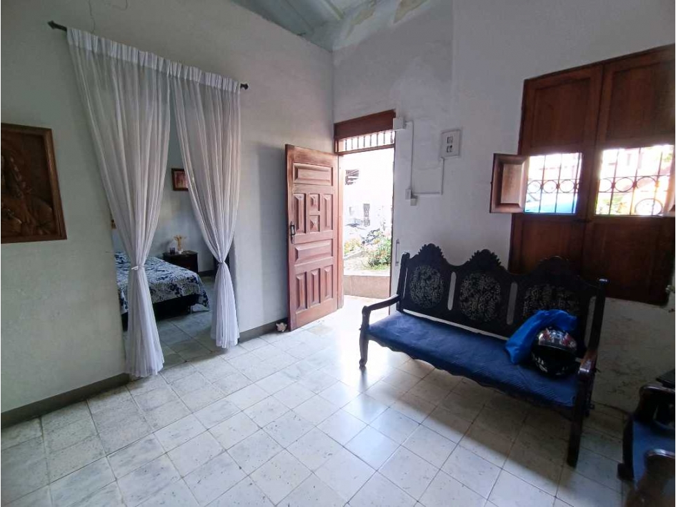 Venta de Casa lote cerca al centro de Medellín La Milagrosa — foto 4